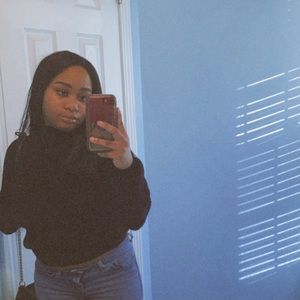 Meet your Posher, Monet